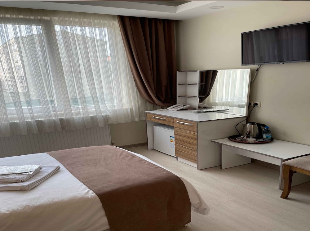 Twin Room, 2 Twin Beds - Photo 10