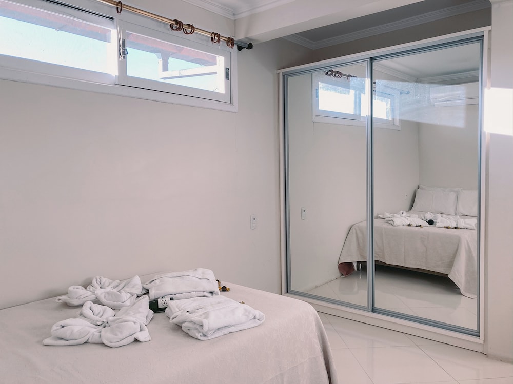 Economy Twin Room photo 1