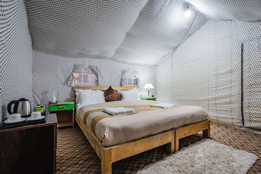 Deluxe Room - Photo 1
