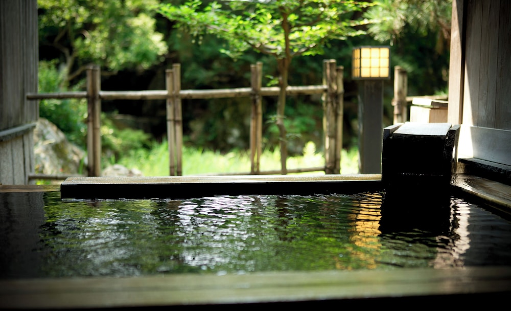 Traditional Room, Non Smoking, Courtyard View photo 2
