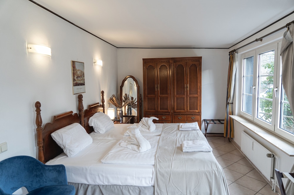 Double Room, Private Bathroom