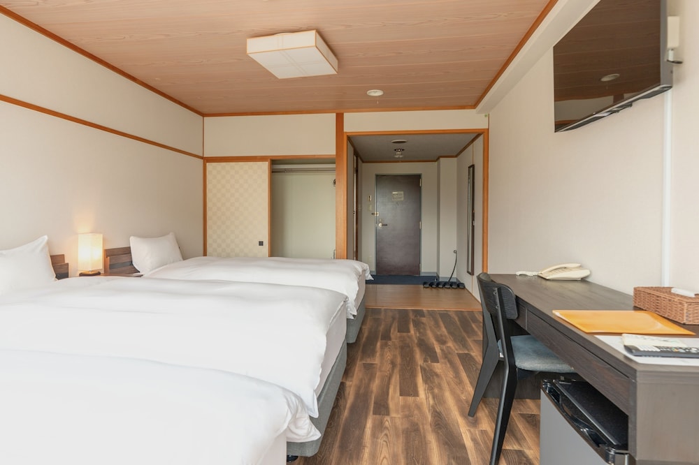 Standard Triple Room - Photo 3