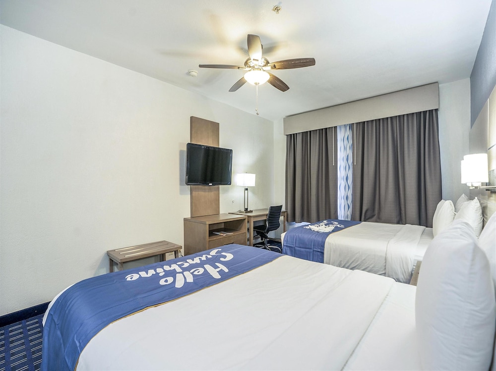 Room, 2 Queen Beds, Non Smoking (Second Floor, Interior Stairs Only)