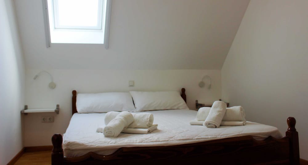 Comfort Duplex, 2 Bedrooms, Patio, Ocean View