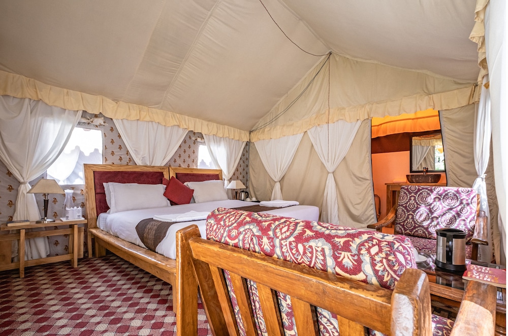 Deluxe Room - Photo 1