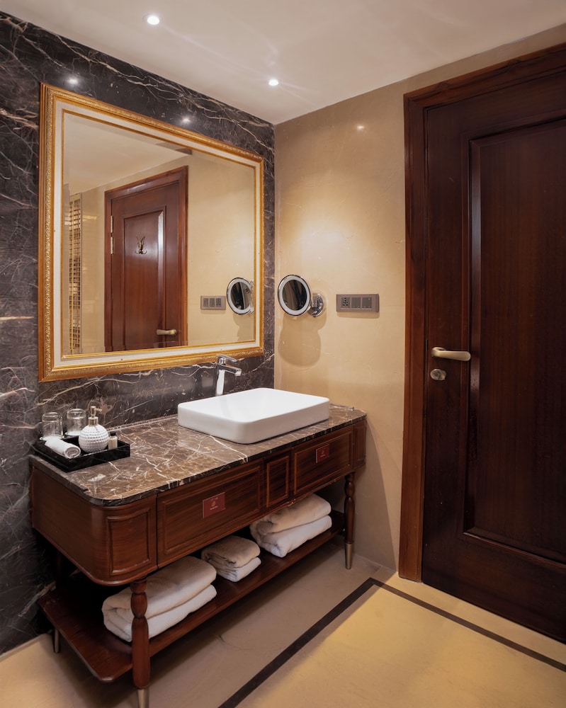 Luxury Room - Photo 2