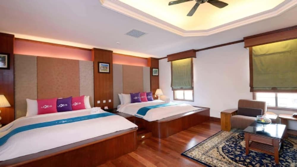 Grand Pool Villa (Upper - on 1st floor) photo 3