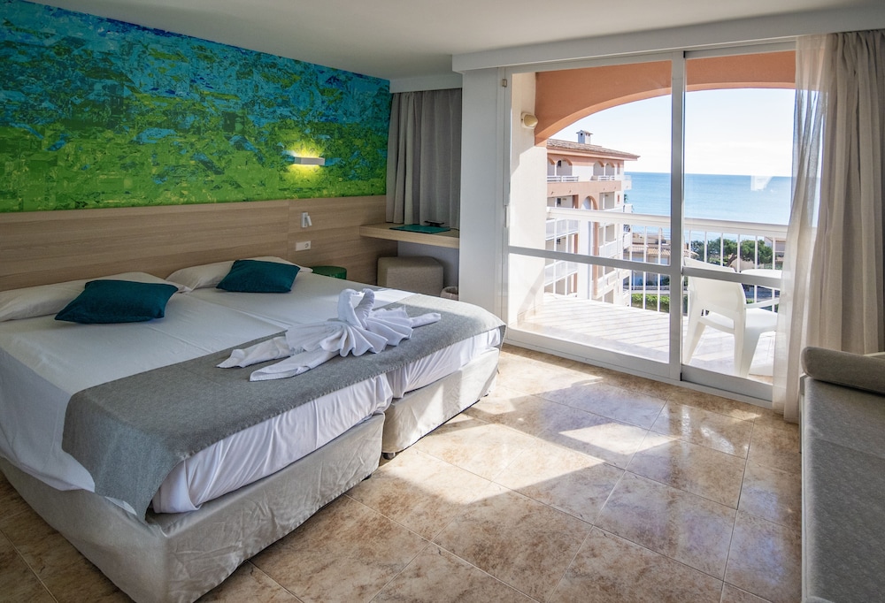 Premium Double Room, 1 Double or 2 Twin Beds, Balcony, Sea View