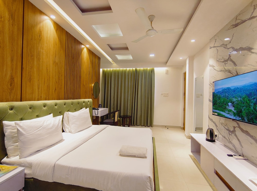 Deluxe Room - Photo 7