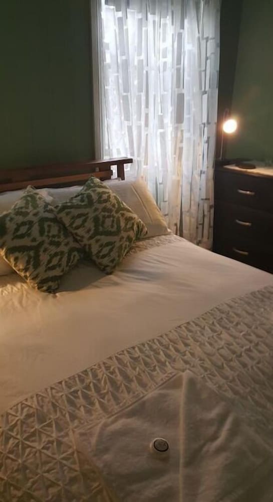 Deluxe Double Room, 1 Queen Bed photo 2
