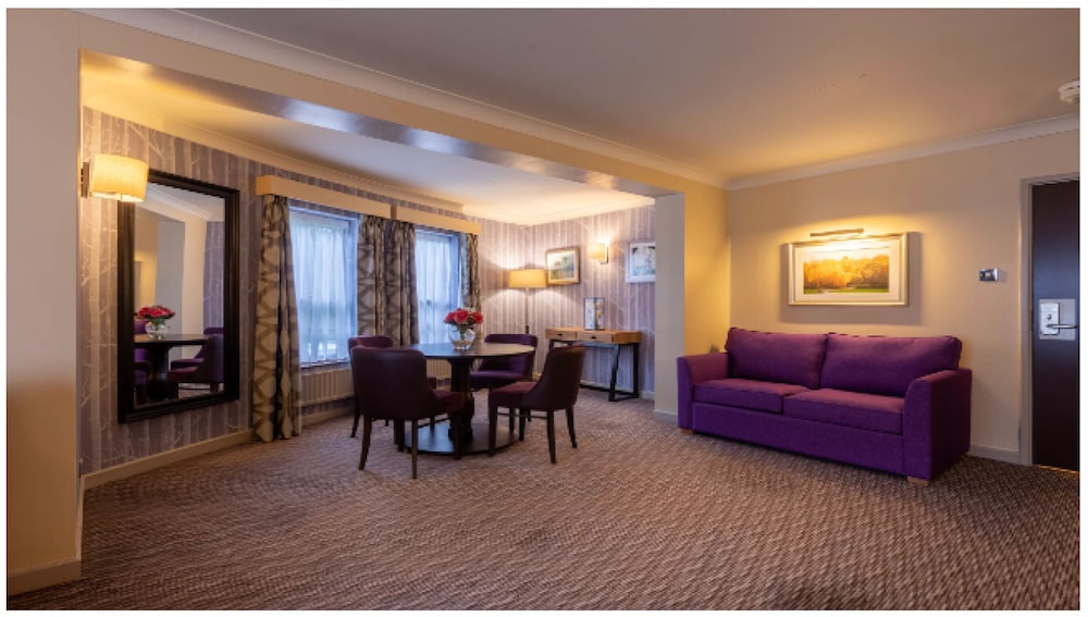 Suite, 1 Double Bed, Non Smoking (with 2 double sofa beds) photo 1