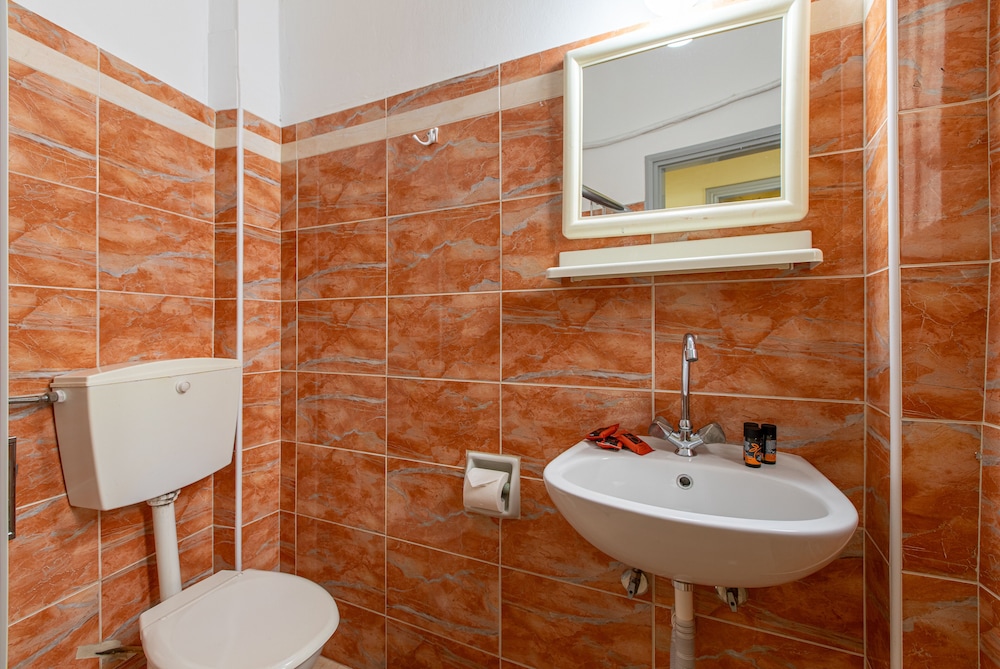 Economy Double or Twin Room, City View