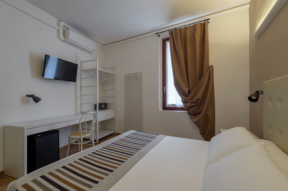 Economy Double or Twin Room, 1 Bedroom photo 1