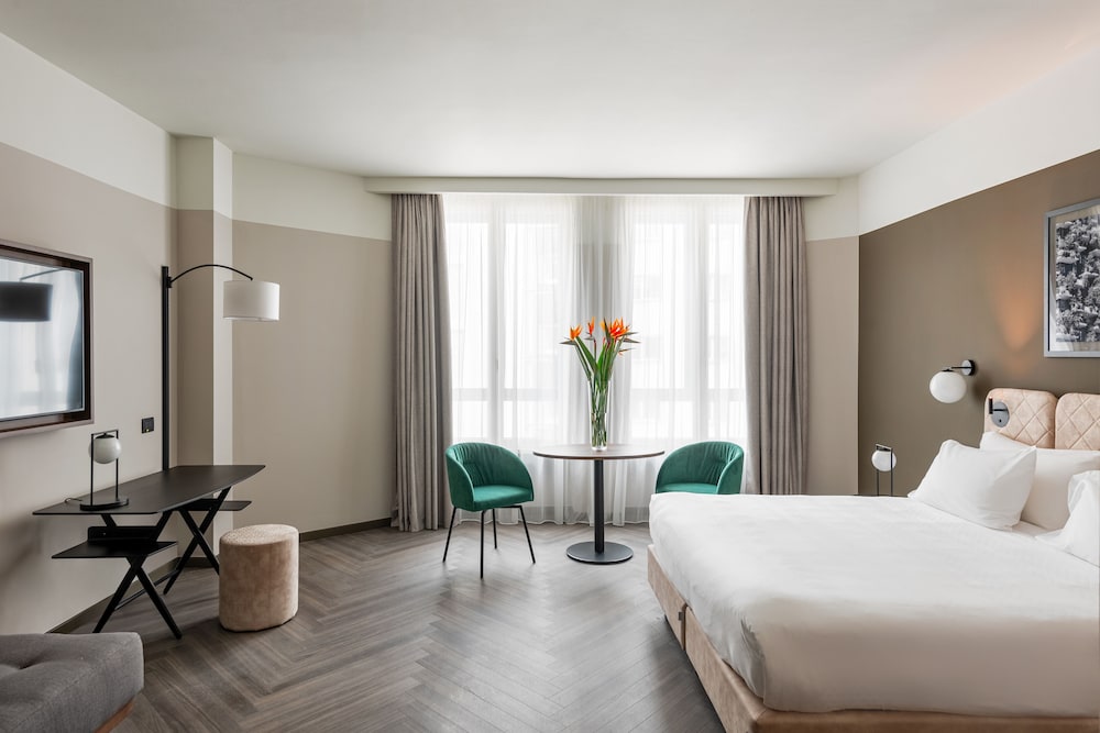 Junior Double Room