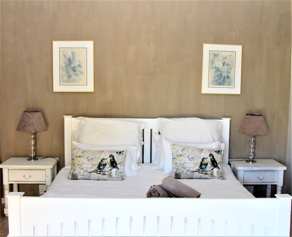 Executive Room, Pool View photo 1