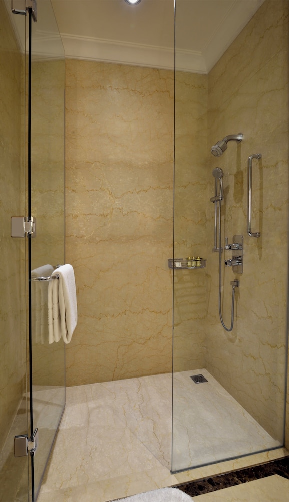 Superior Room, Pool View - Photo 7