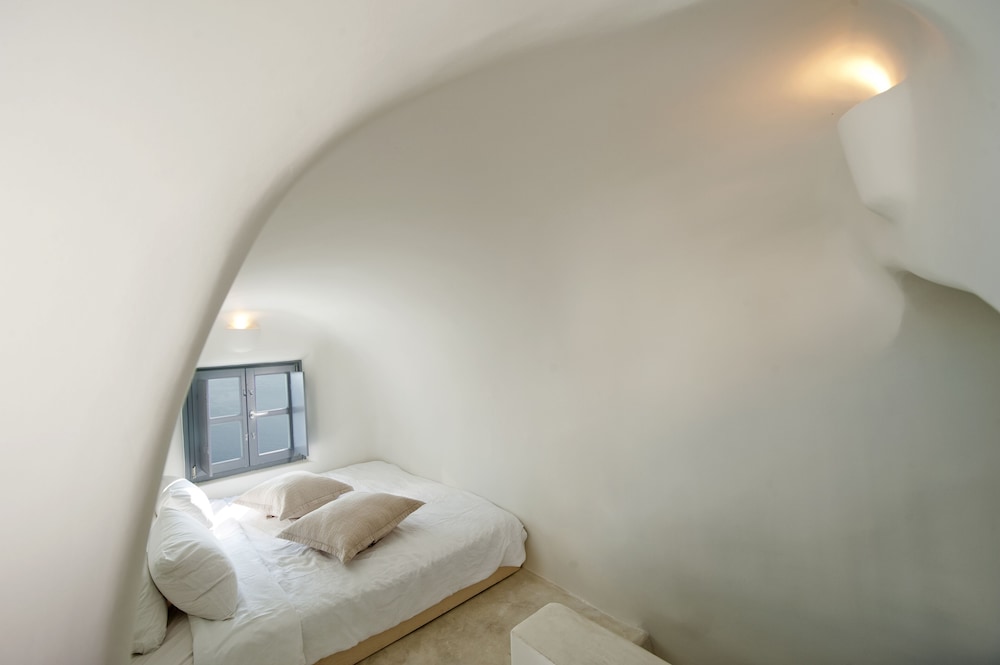 Premium Loft with Pool Access Caldera View - Photo 11