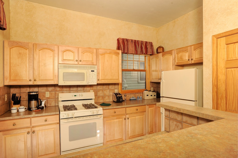 Townhome, 3 Bedrooms, 2 Bathrooms (Northstar) photo 1