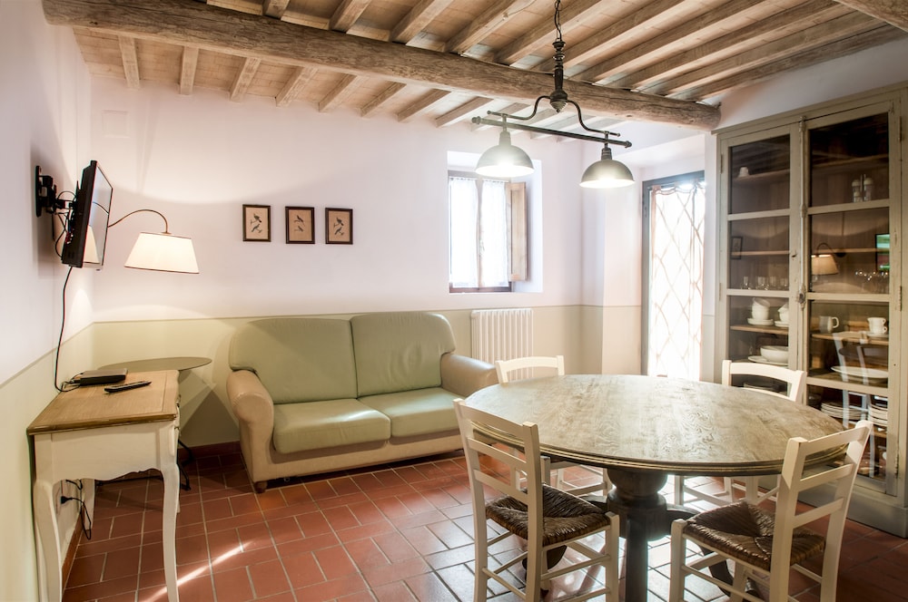Superior Apartment, 1 Bedroom - Photo 2