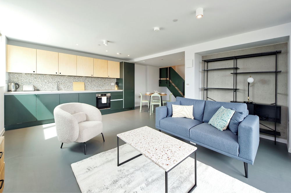 Luxury Apartment, Balcony photo 1