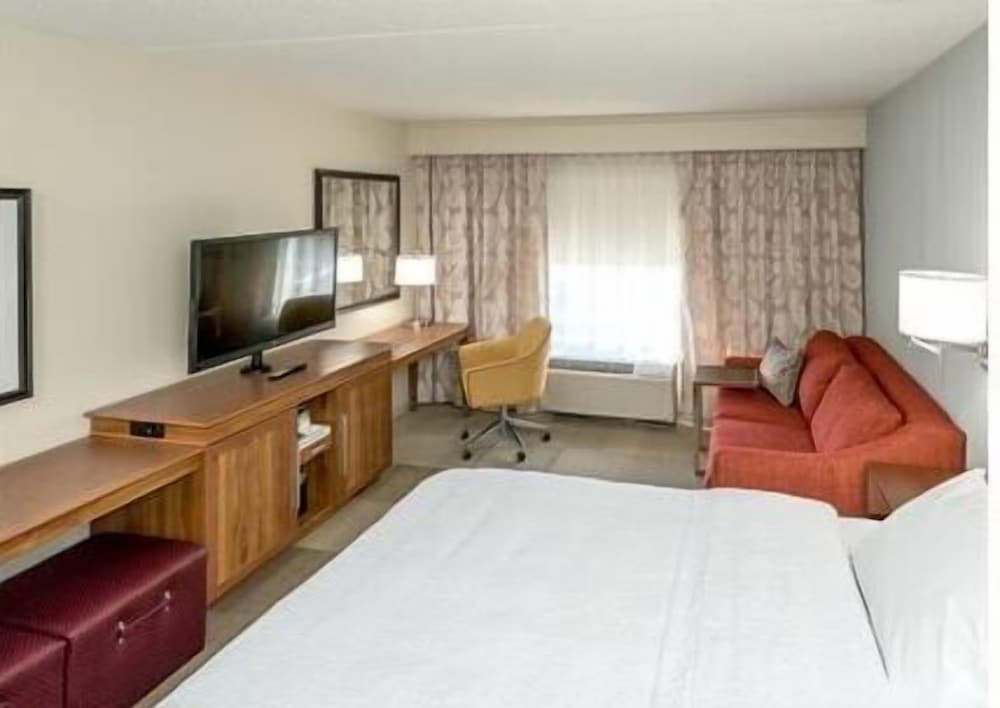 Studio, 2 Queen Beds, Accessible, Non Smoking (hearing acc) photo 2