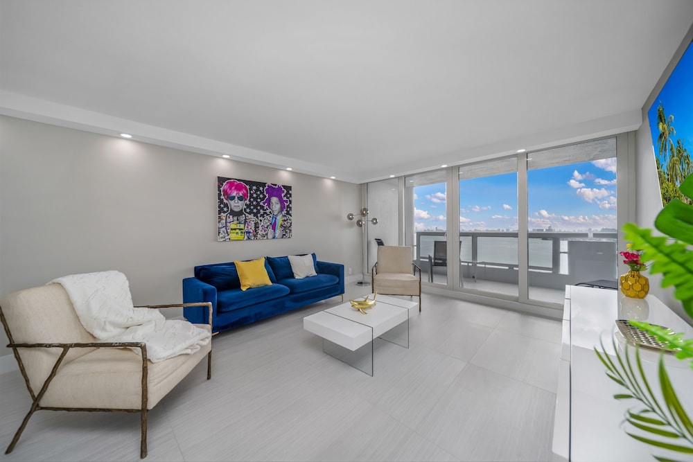Apartment, 2 Bedrooms, Balcony, Bay View