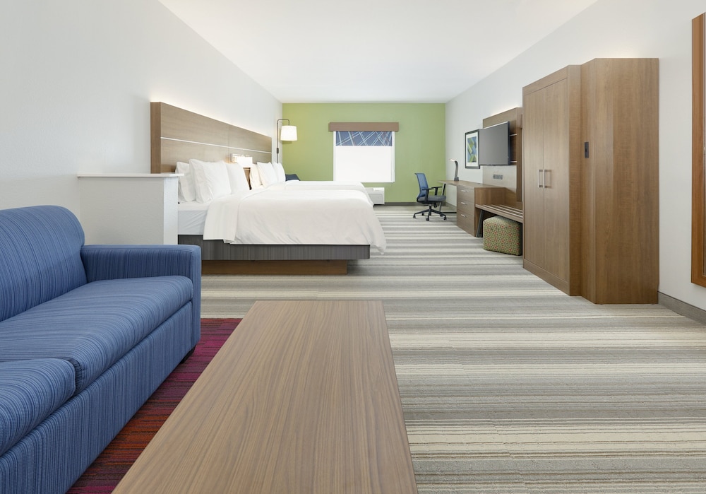 Suite, 2 Queen Beds - Photo 4