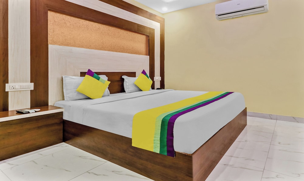 Superior Double Room, 1 King Bed, Non Smoking, Air conditioning photo 3
