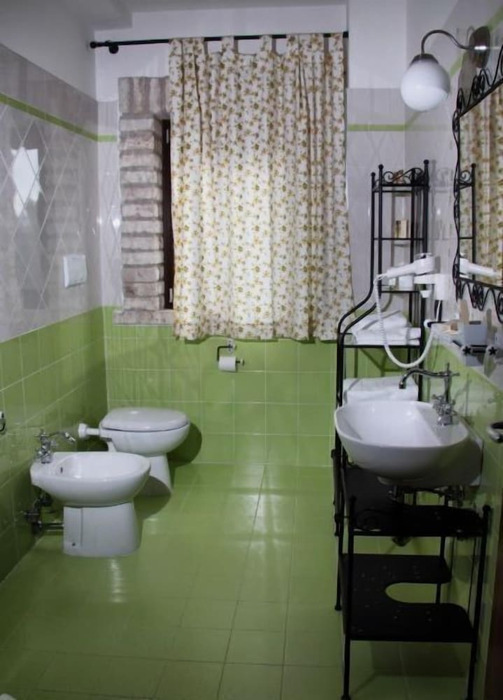 Quadruple Room photo 3