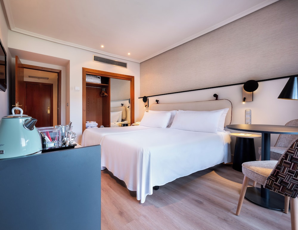 Premium Room - Photo 3
