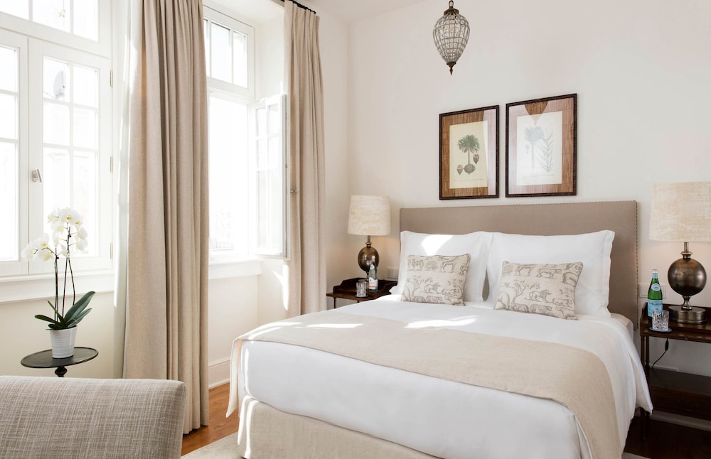 Medium Plus Room