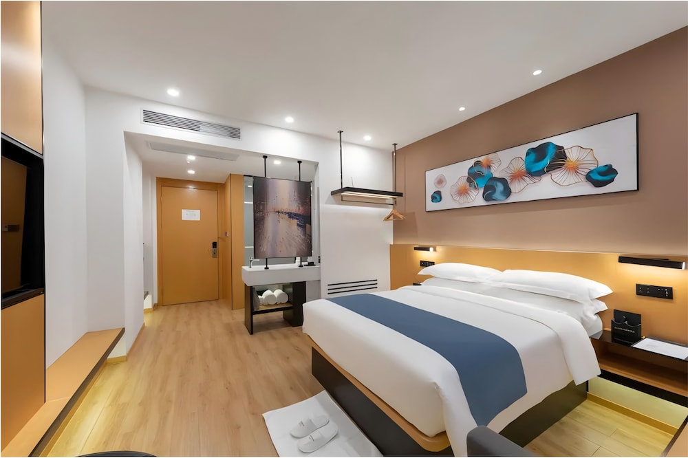 Business Single Room, City View