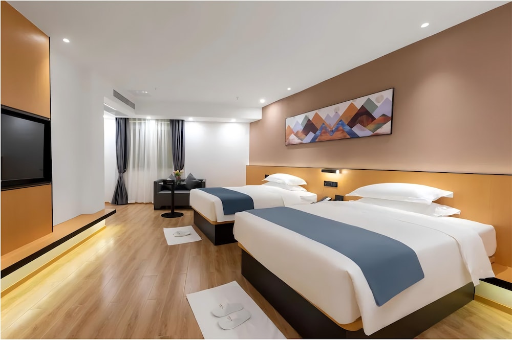 Executive Twin Room, City View