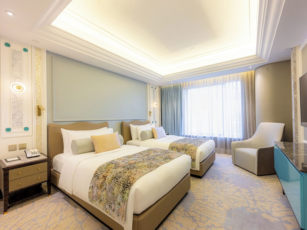 Queen Suite photo 2