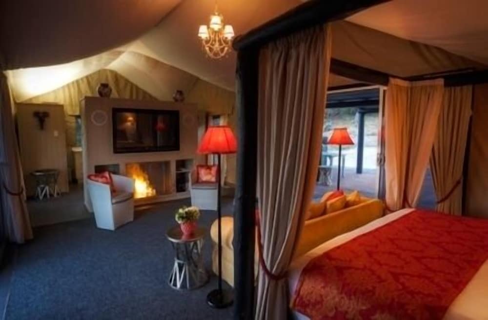 Luxury Tent, Hot Tub photo 1