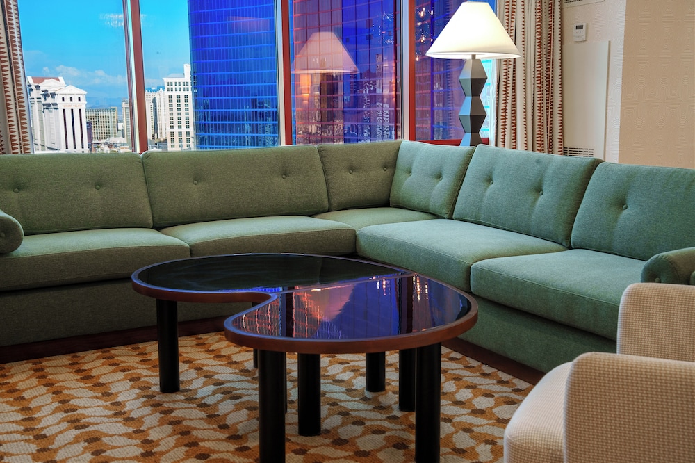 Premier Suite, 1 King Bed - Photo 4