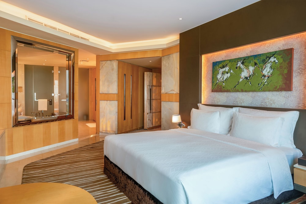 Panoramic Suite One Bed Room