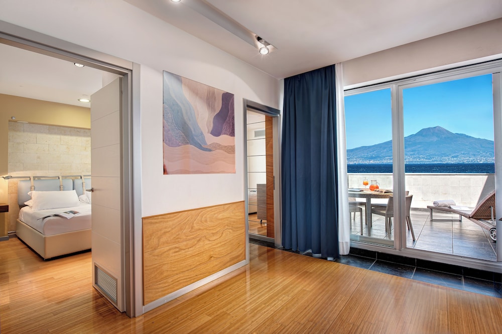 Panoramic Suite, Terrace, Sea View - Photo 5