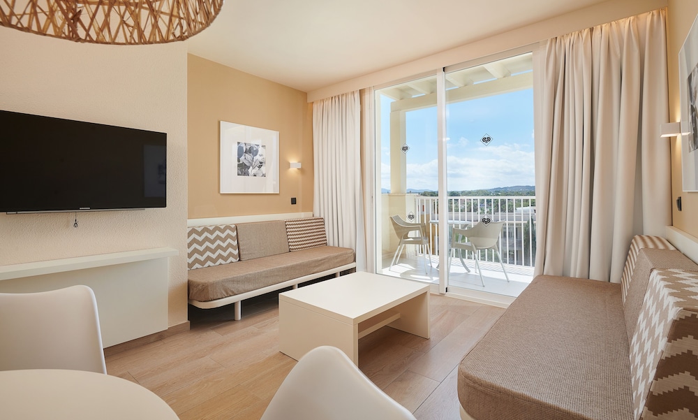 Apartment, 1 Bedroom, Balcony, photo 6
