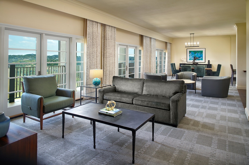 Balcony Room