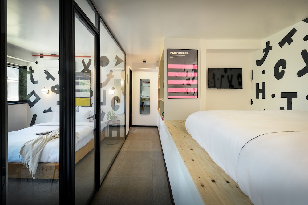 Family Suite - Photo 9