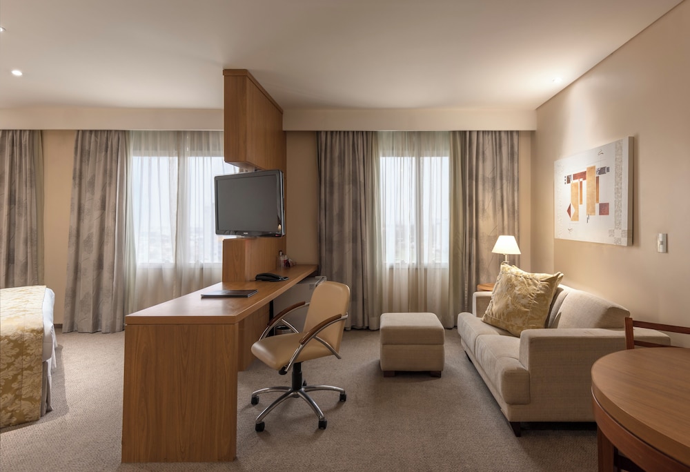Suite - Photo 4