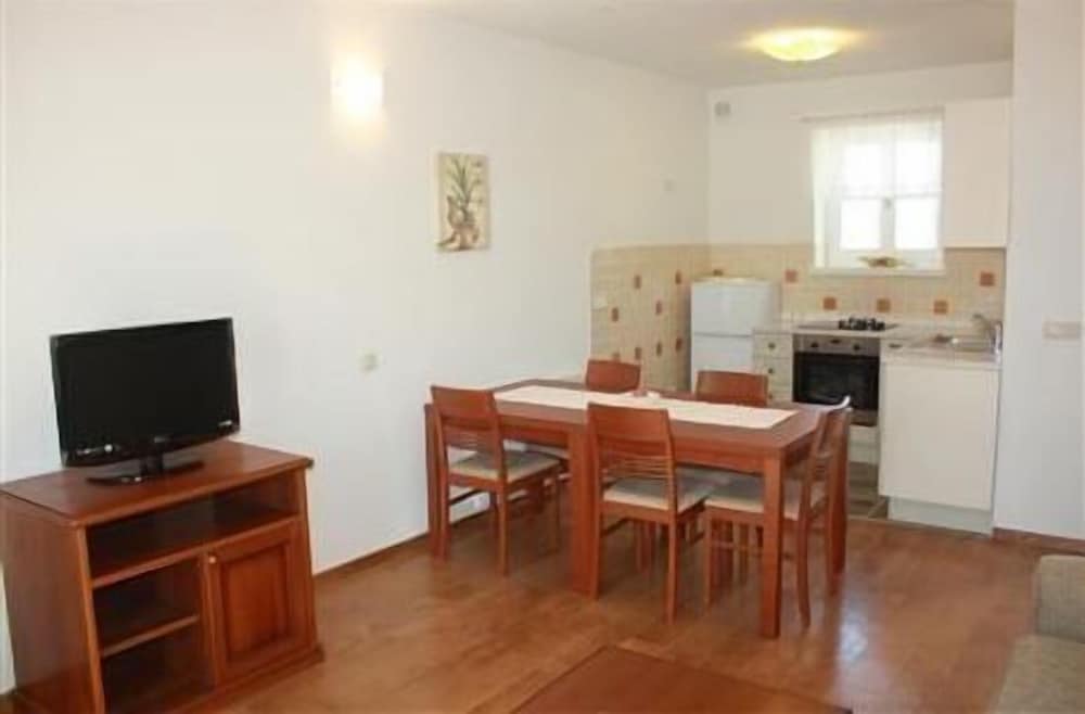 Three Bedroom Apartment For 6 People photo 1