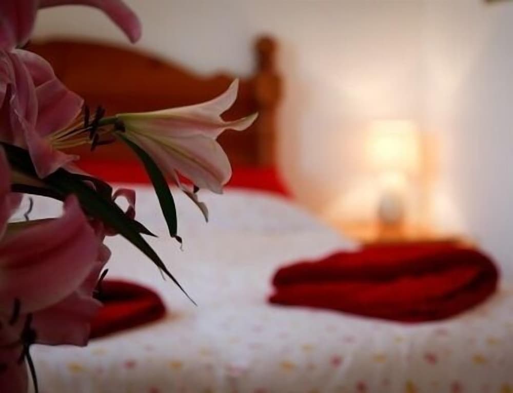 Suite, Ensuite photo 2