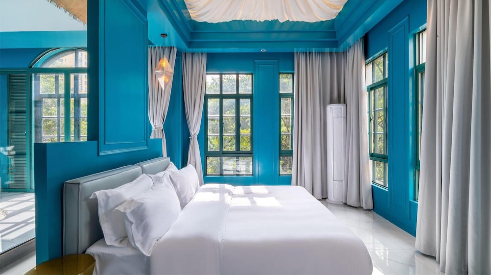 Luxury Double Room, Balcony, Garden View