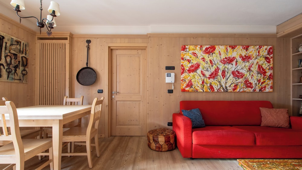 Apartment (2 Bedrooms)