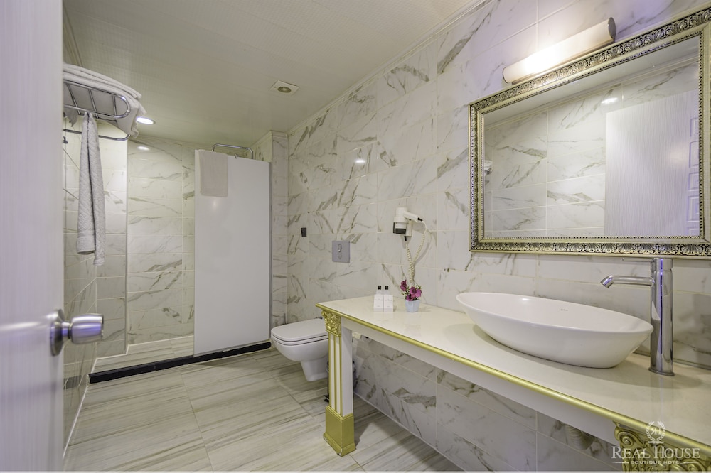Standard Room - Photo 4