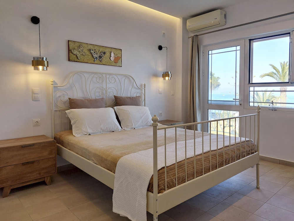 Apartment, 2 Bedrooms, Sea View photo 1