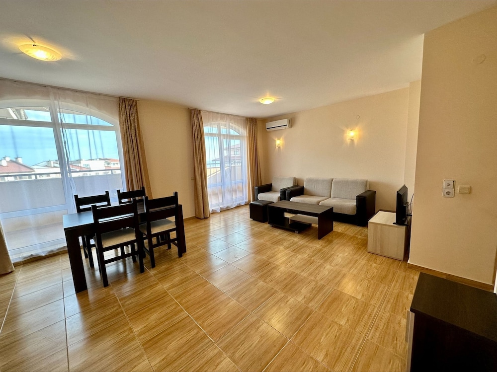 Comfort Apartment, Partial Sea View