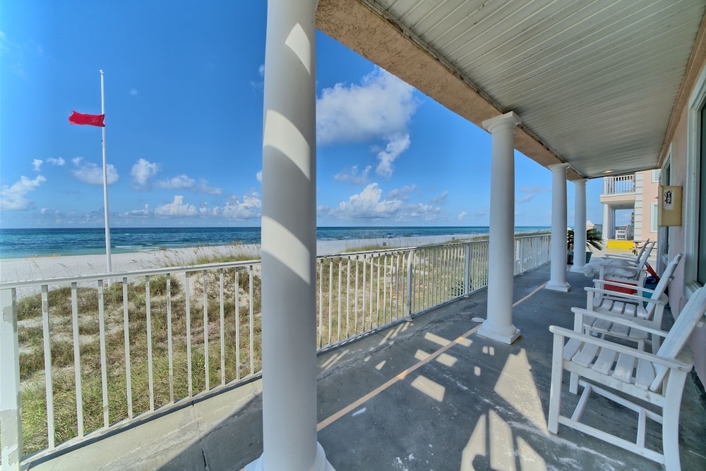 Villa, 1 Bedroom, 2 Bathrooms, Beachfront, photo 6
